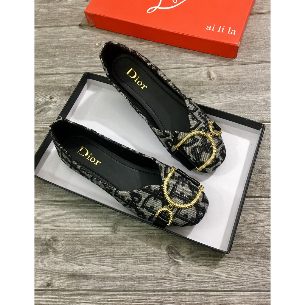 Bệt nữ, bệt búp bê mũi tròn khoá D lên chân cực êm