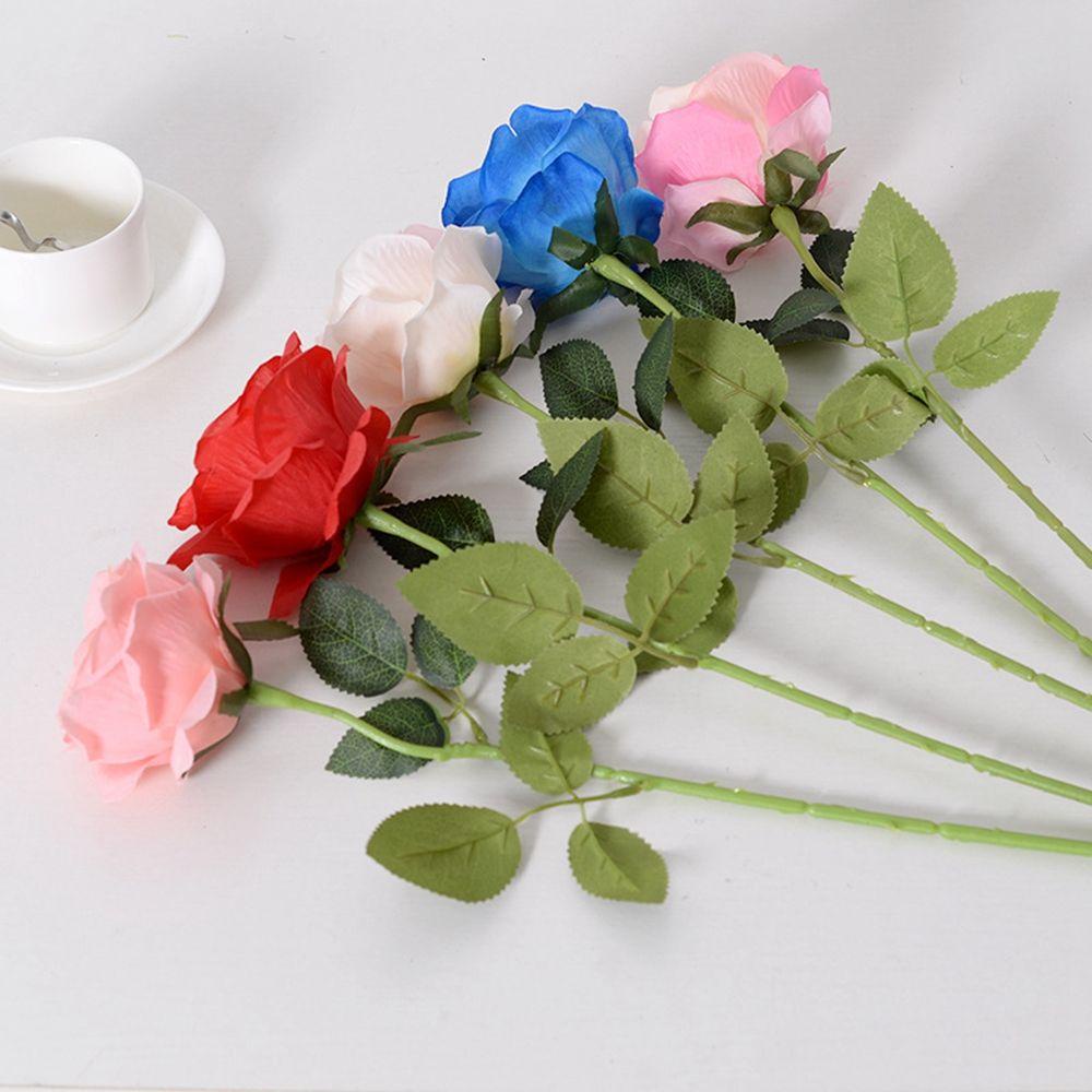 Bó Hoa Hồng Giả Bằng Lụa Dùng Trang Trí Tiệc Cưới
