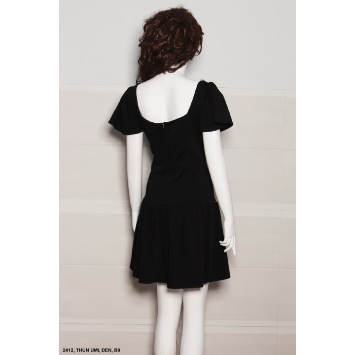 ĐẦM CỔ VUÔNG TAY NGẮN ĐÍNH CƯỜM 2412