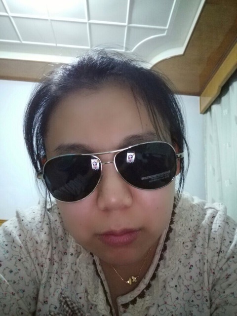 Kính mát BURKE POOH mẫu A06