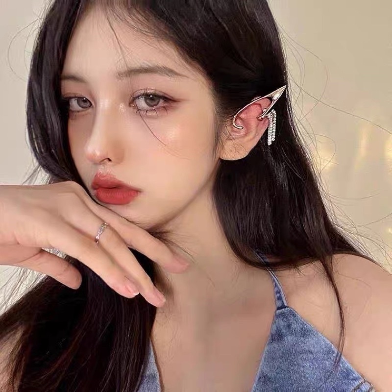 Khuyên tai yêu tinh kẹp cá tính thời trang nữ