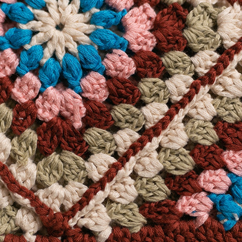 Áo Lửng Hai Dây Cổ Chữ V Họa Tiết Caro Đính Đá Phối Tua Rua Thời Trang Đi Biển Cho Nữ