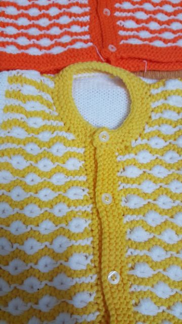 Áo len handmade sơ sinh khuy giữa, áo len sơ sinh khuy giữa, áo len sơ sinh bé gái bé trai, đồ sơ sinh