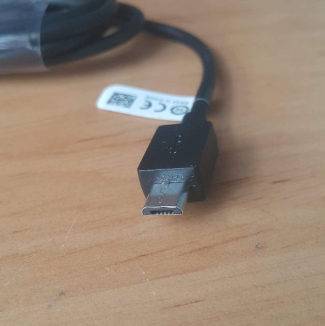 Cáp Micro USB Sony Z3, Z4, Z5, X, XA, XA ultra chính hãng new seal 100%