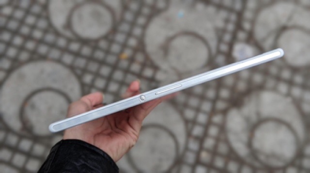 Máy tính bảng Sony Xperia Z2 tablet xách tay Nhật 3/32GB | BigBuy360 - bigbuy360.vn