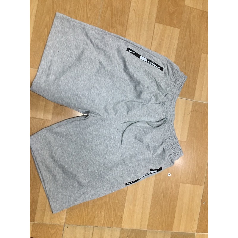 Quần short kéo khoá