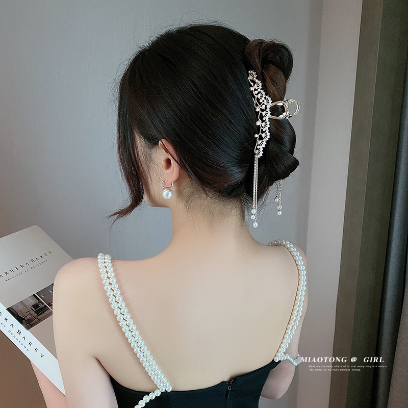 Kẹp Tóc Kim Loại Hình Cá Mập / Hoa Đính Đá Phối Tua Rua Dài Sang Trọng Phong Cách Hàn Quốc