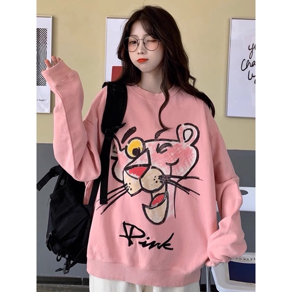 Áo sweater hoạ tiết báo hồng oversize