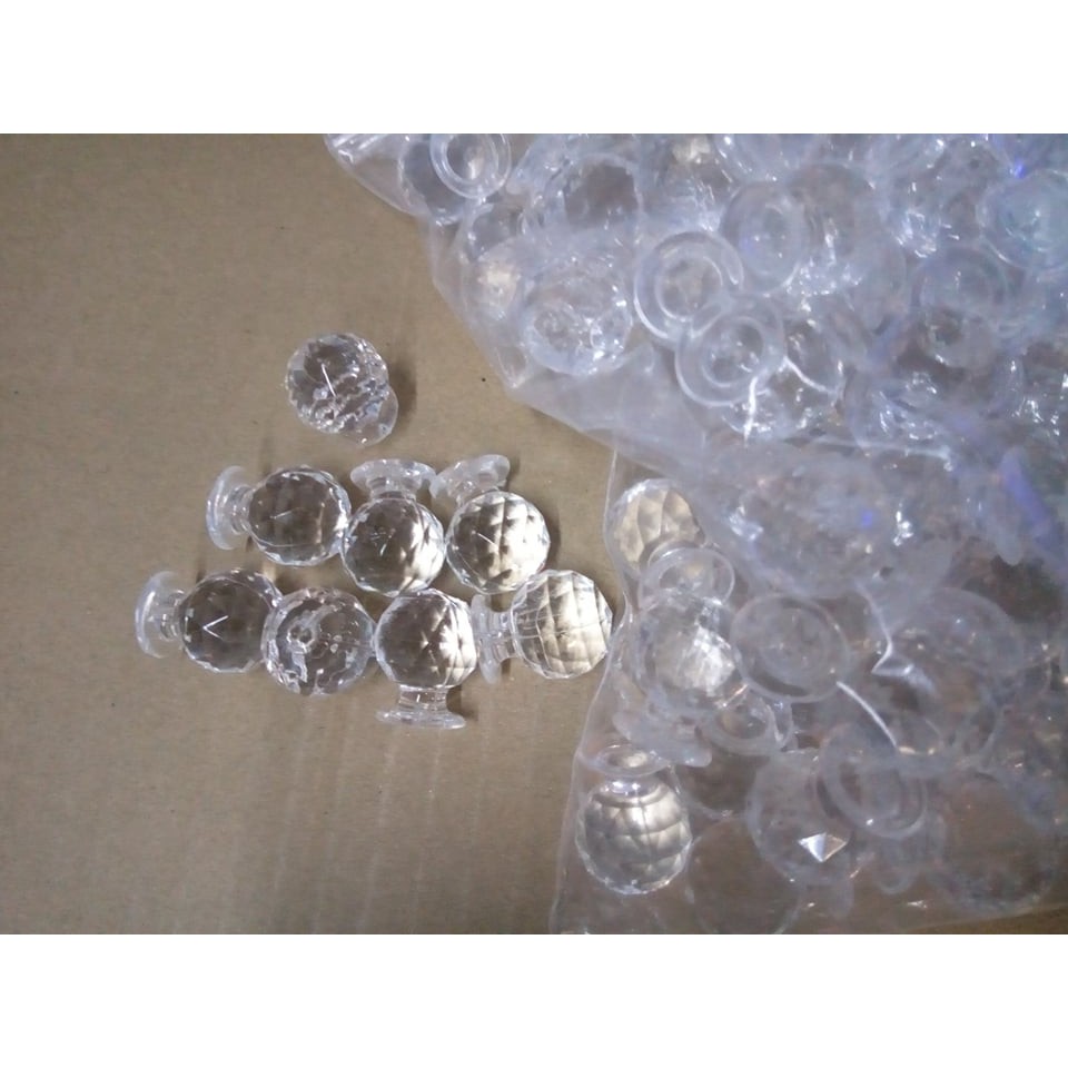 Núm Cửa Mica