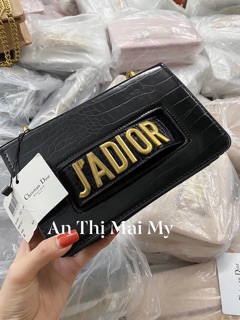 Túi jadior mẫu da rắn trơn sần