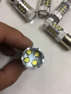 Bóng đèn led T20 phanh Cree 80w ( 2 chân, 2 tóc , găm to)