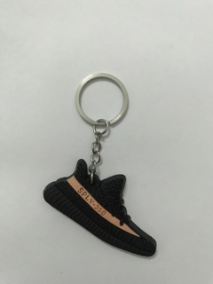 Móc khoá giày adidas 8 cái
