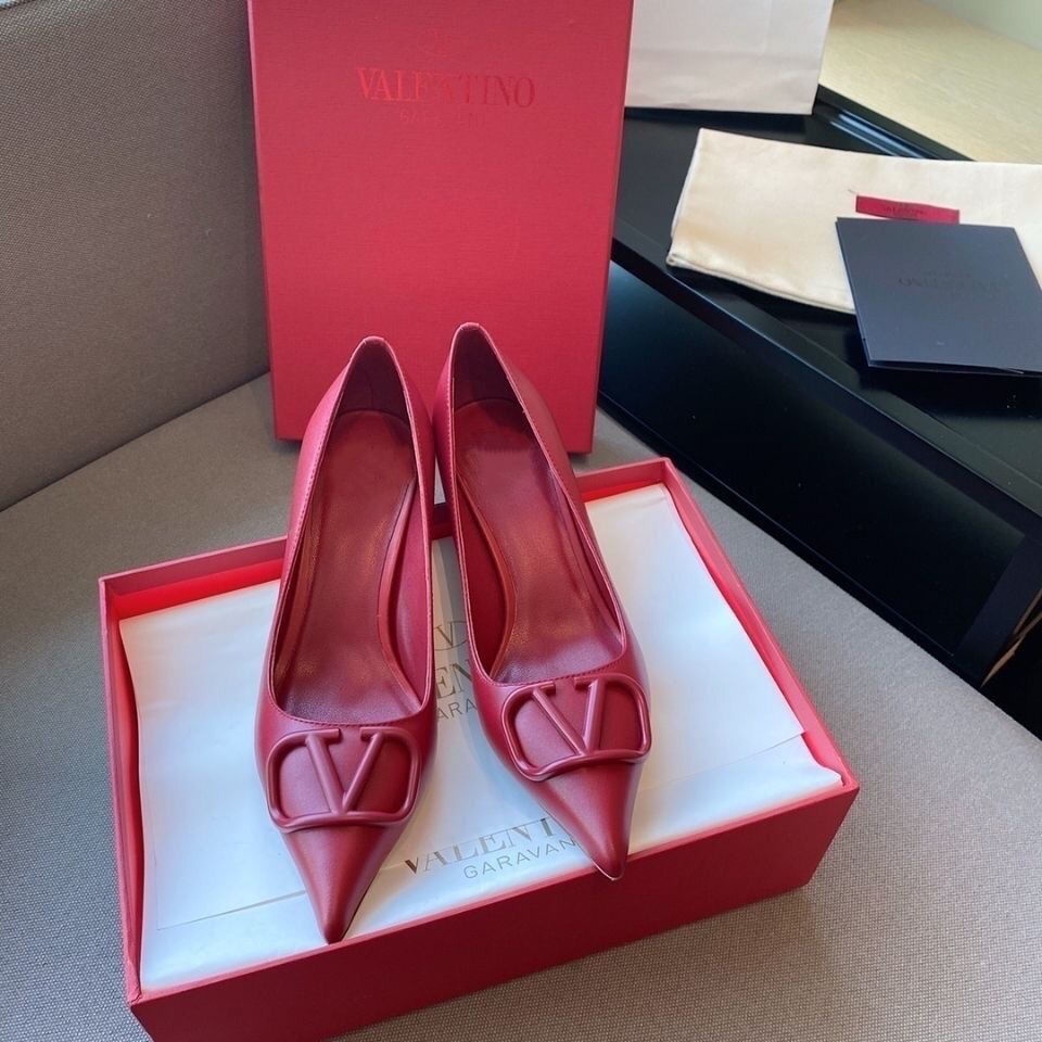 Với Hộp Giày Valentino! Sandal Cao Gót 6cm Thiết Kế Mới Thoải Mái Thời Trang Dành Cho Nữ