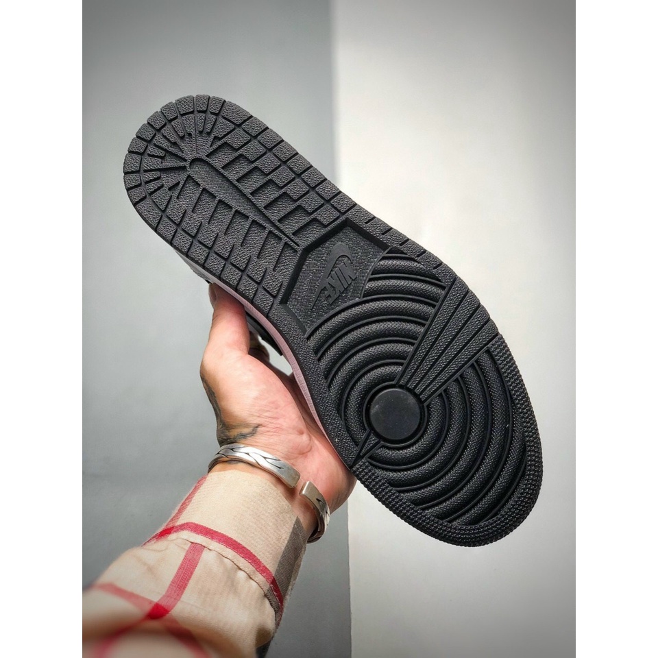 Giày Thể Thao Nike Jordan 1 Low Chính Hãng