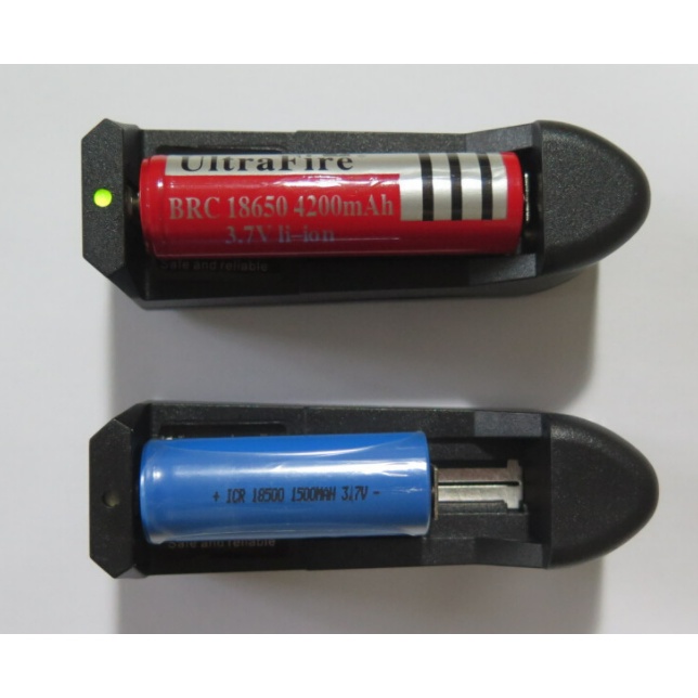 Bộ Sạc 1 Pin 3.7v,4.2V  Sạc Các Loại Đèn Pin