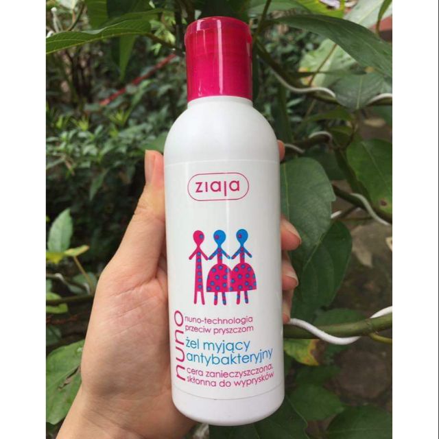 Sữa rửa mặt Ziaja nuno