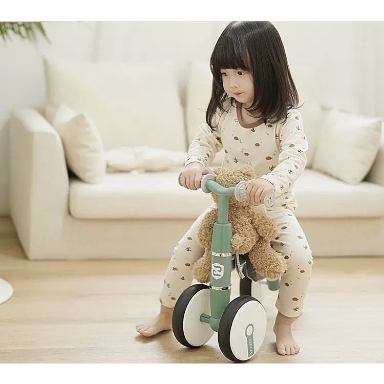 Xe chòi chân cho bé Xe thăng bằng SQUIRREL baybe 10 tháng - 5 tuổi SAVAKIDS (xả nghỉ bán)
