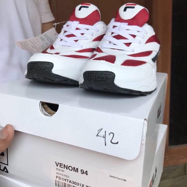 - FILA VENOM 94