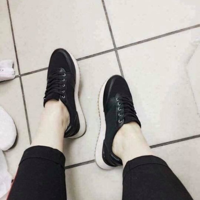 Giày pull and bear