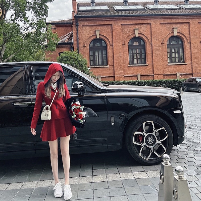 SET CHÂN VÁY XOÈ ĐỎ KÈM ÁO LEN MŨ DÀI TAY CHẤT DẠ PHONG CÁCH HÀN QUỐC