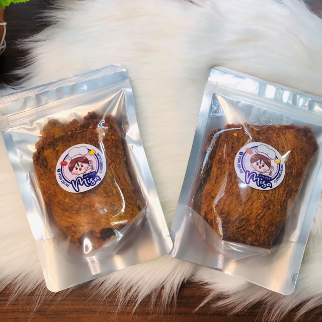 Khô bò miếng mền cay vừa thơm ngon chuẩn vị bò loại 1 đảm bảo VSATTP  Bò thật 100%  túi zip 200gr ăn vặt Misa !!! | BigBuy360 - bigbuy360.vn