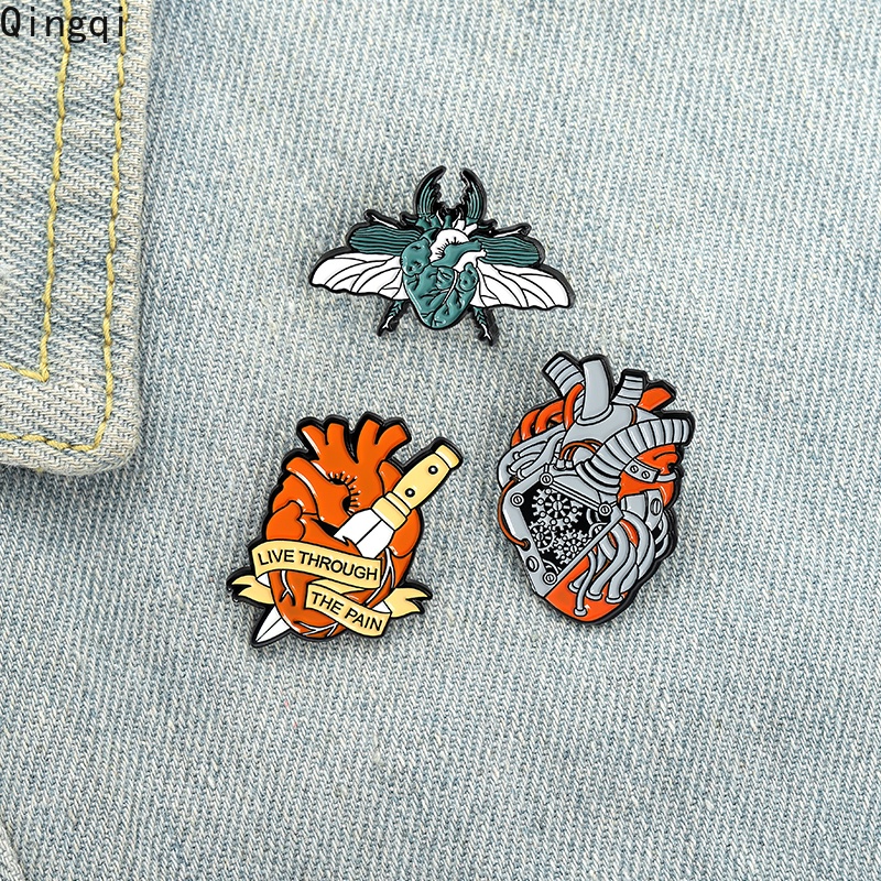 Ghim cài áo Miss Zoe hình hoạt họa phong cách cá tính