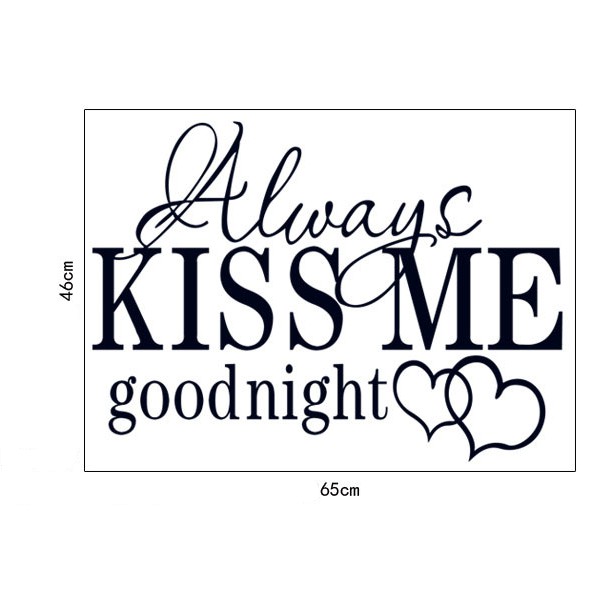 Decal trang trí tường chữ Tiếng Anh KISS ME