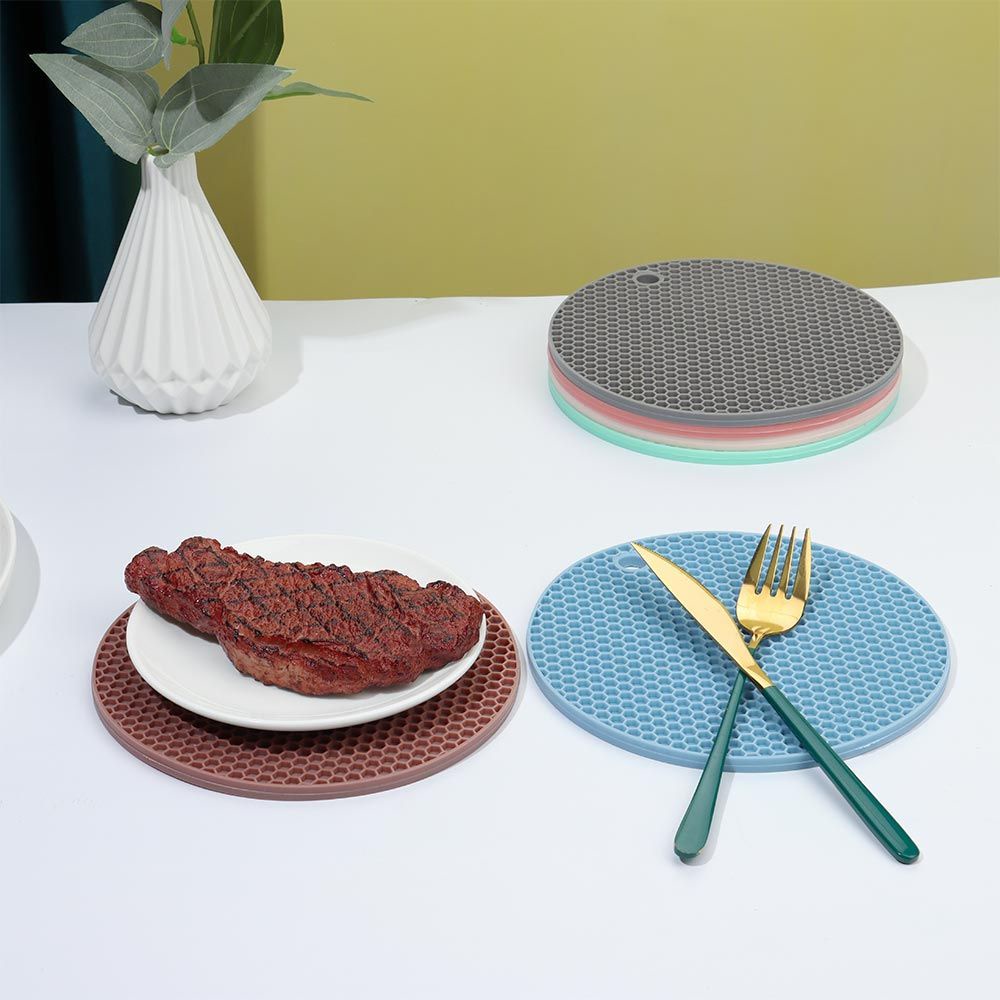 Tấm lót nồi bằng silicone chịu nhiệt chống trượt tiện dụng