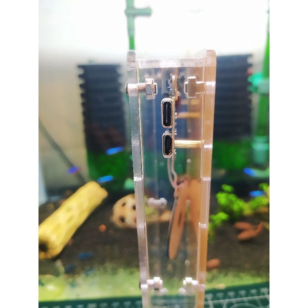 Box sạc không dây 18w