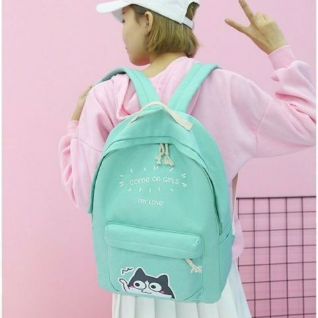 Balô lớn đựng vừa a4 giá 70k