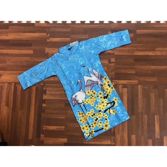 Áo dài gấm bé trai