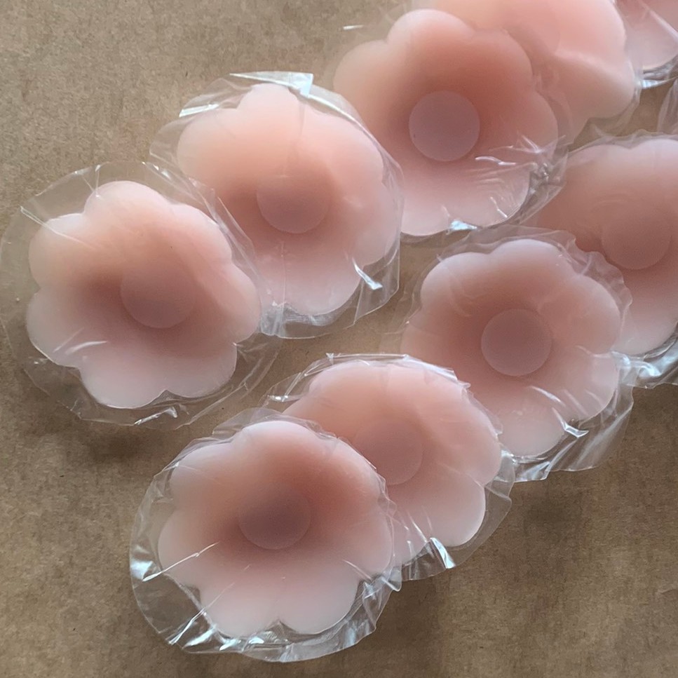 Miếng dán ngực silicon siêu dính  che đầu ngực tinh tế quyến rũ