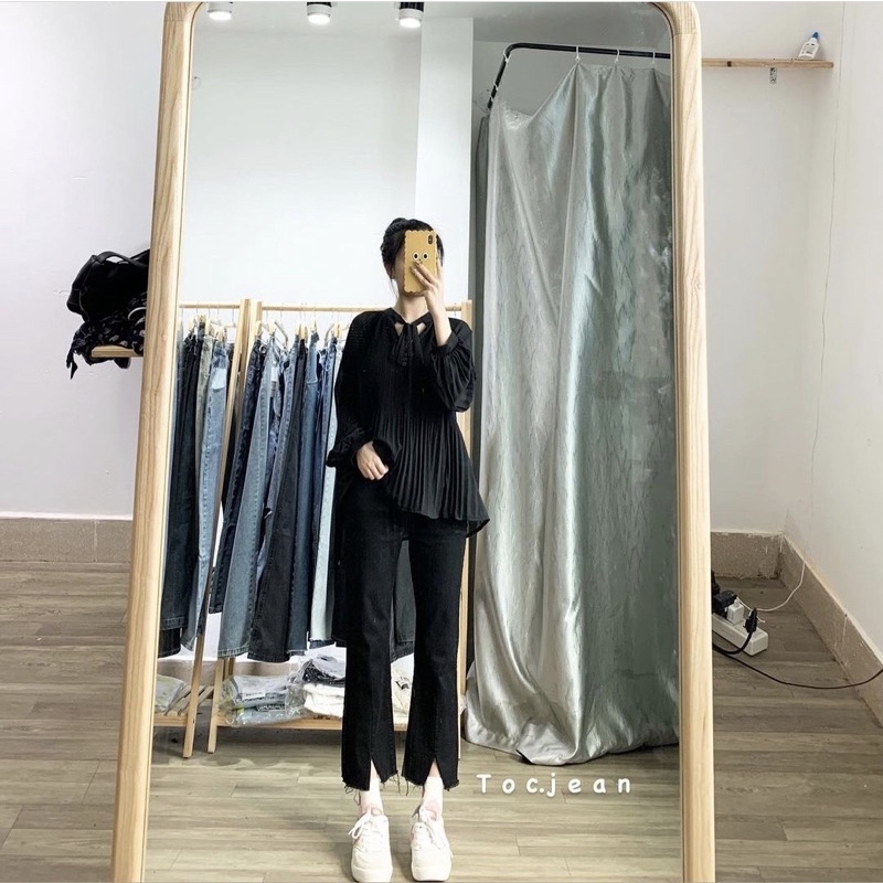 (ảnh thật) Quần jeans đen loe xẻ giữa 2404