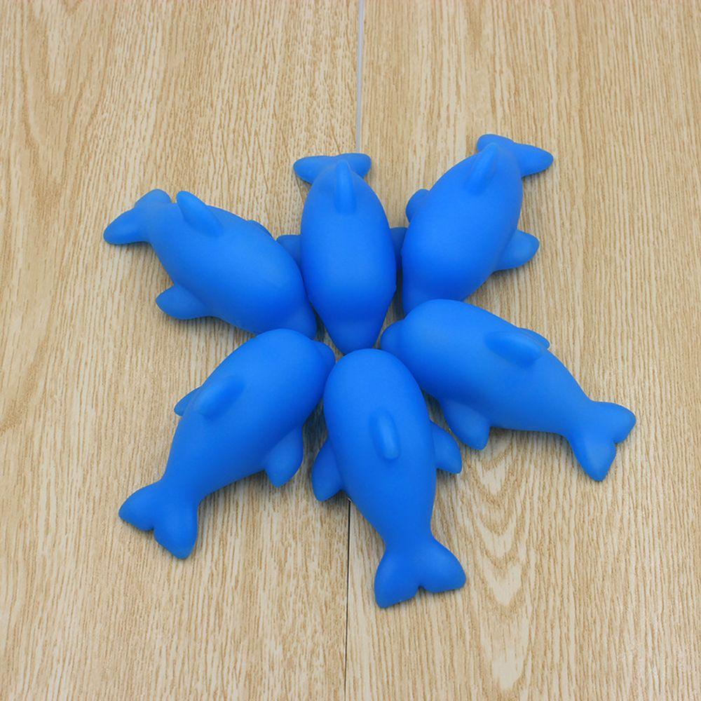 1 Đồ Chơi Cá Heo Nổi Trên Mặt Nước Có Đèn Led Phát Sáng Cho Bé Khi Tắm Biển / 1 Tuổi