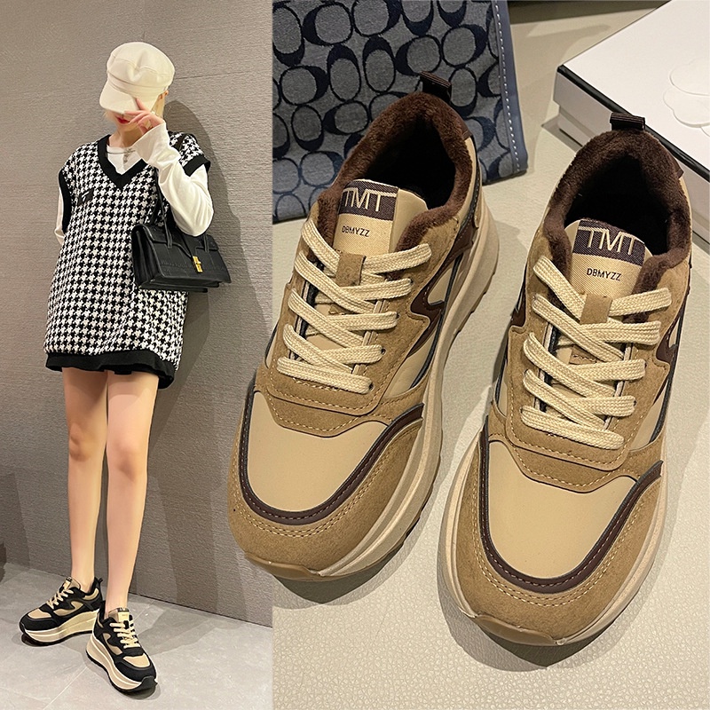 Giày Thể Thao Nữ Độn Đế Viền Nâu