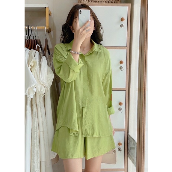 SET ĐỒ CASIE SET MÀU XANH BƠ gồm áo sơmi tay dài và quần short ngắn tone màu trendy cho mùa hè diện lễ đi chơi