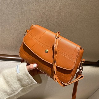 Túi đeo chéo nữ da rắn dáng bầu tặng kèm dây kẹp nách size 21