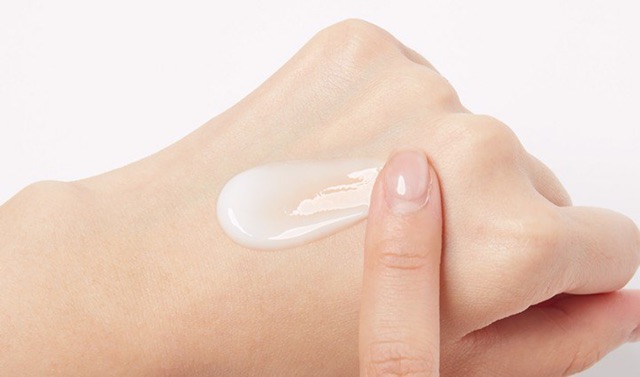 Sữa dưỡng ẩm Innisfree Jeju Cherry Blossom Lotion | BigBuy360 - bigbuy360.vn