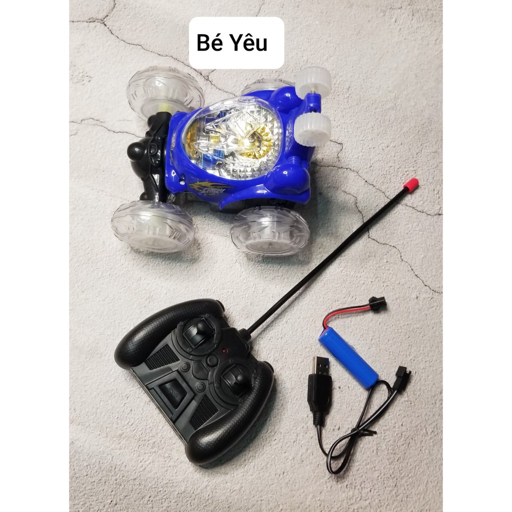 Xe Điều Khiển Nhào Lộn Quay 360 Độ Tặng Kèm Pin Xạc