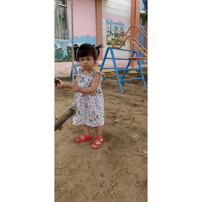 Váy Canifa bé gái siêu xinh