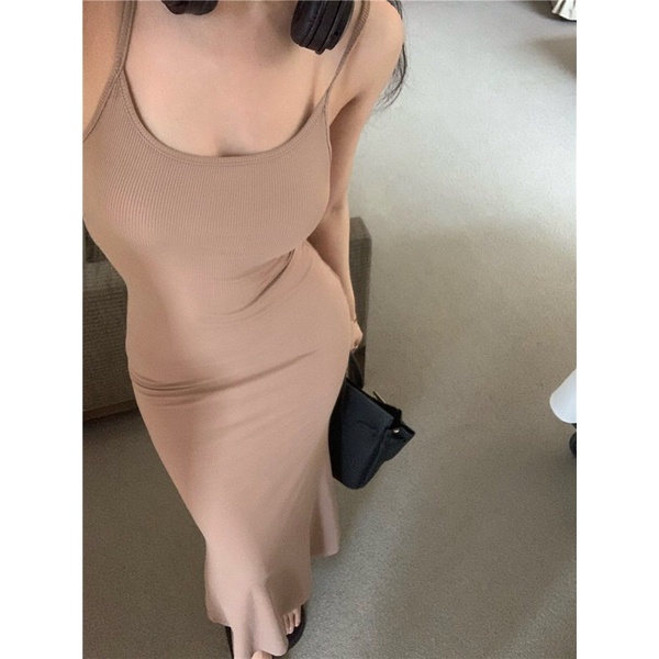 Váy body 2 dây dáng dài đuôi cá phong cách âu mỹ màu be , đen hàng Quảng Châu loại 1 yame clothing