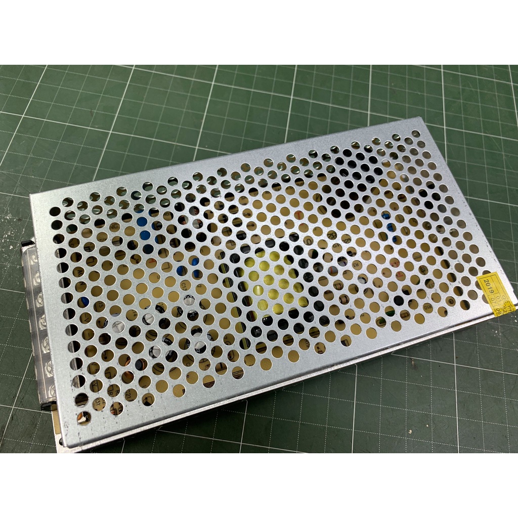 nguồn tổ ong 10a bị méo nên bán rẻ