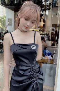 Đầm hai dây phi lụa rút tà