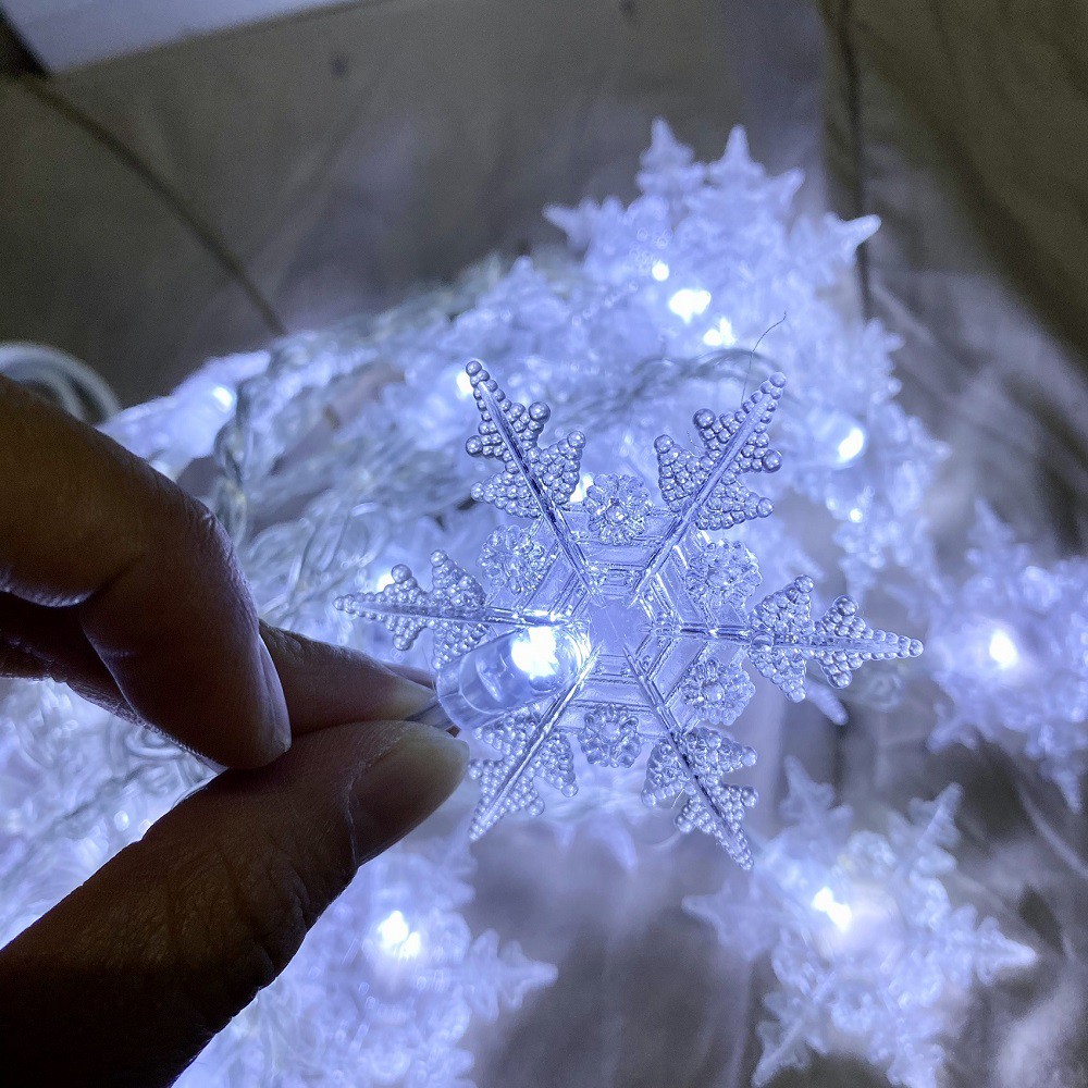(Dùng Điện) Dây Đèn Led Hình Bông Tuyết Lớn 6cm Dài 5 Mét Ánh Sáng Trắng Trang Trí Giáng Sinh