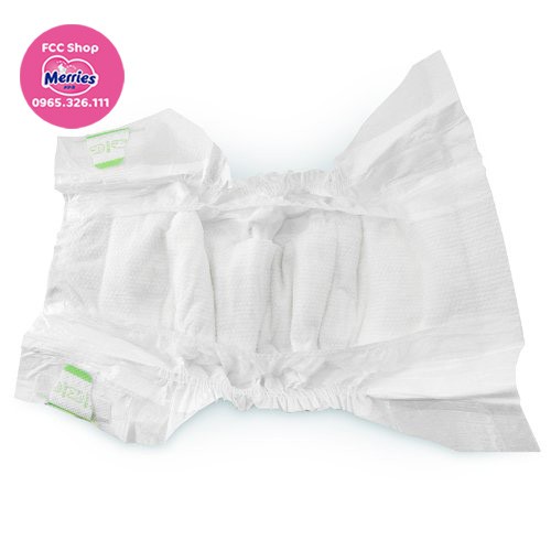 Bỉm Merries dán Newborn (NB90 + 6) cộng miếng (90 + 6 miếng cho bé <5kg hoặc từ 0-2 tháng tuổi)