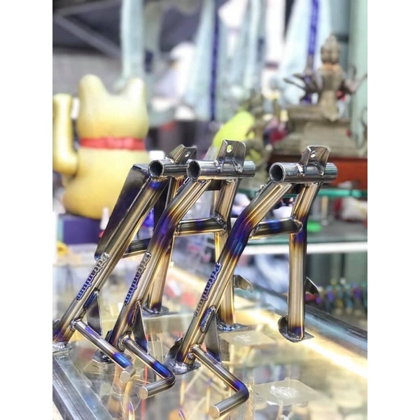 Chống đứng titan gr5 cho honda yamaha suzuki exciter wave blade dream sirius ex winner x sonic win v1 satria