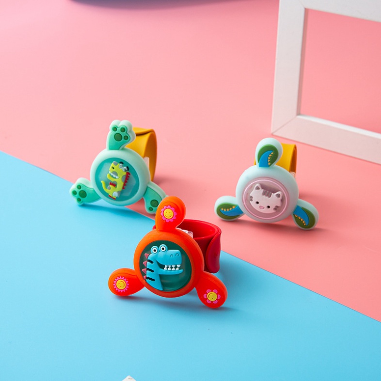 Đồng Hồ Tinh Dầu Chống Muỗi - Vòng Đeo Tay Chống Muỗi Phát Sáng Xoay Đèn (1361DTD)