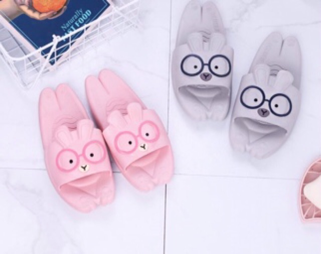 Dép mang trong nhà rẻ - hình Thỏ CUTE chống trượt - Dép đẹp độc lạ