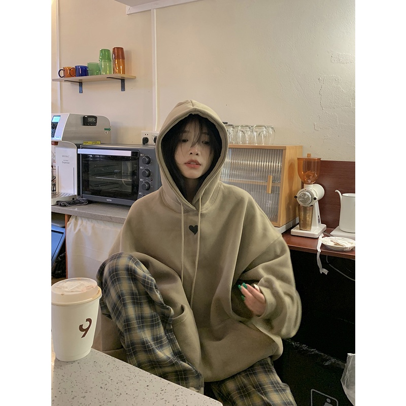 Áo hoodie tay dài dáng rộng màu nâu kaki in họa tiết trái tim thời trang mùa thu 2022 mới