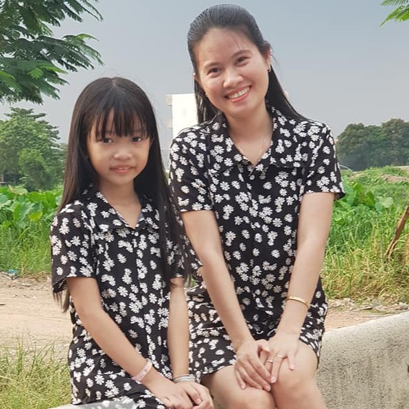 24. Mẫu bông cúc họa mi, Áo sơ mi, Đồ bộ gia đình. vải lụa siêu mát. đủ size 8-100kg (Ảnh Thật)